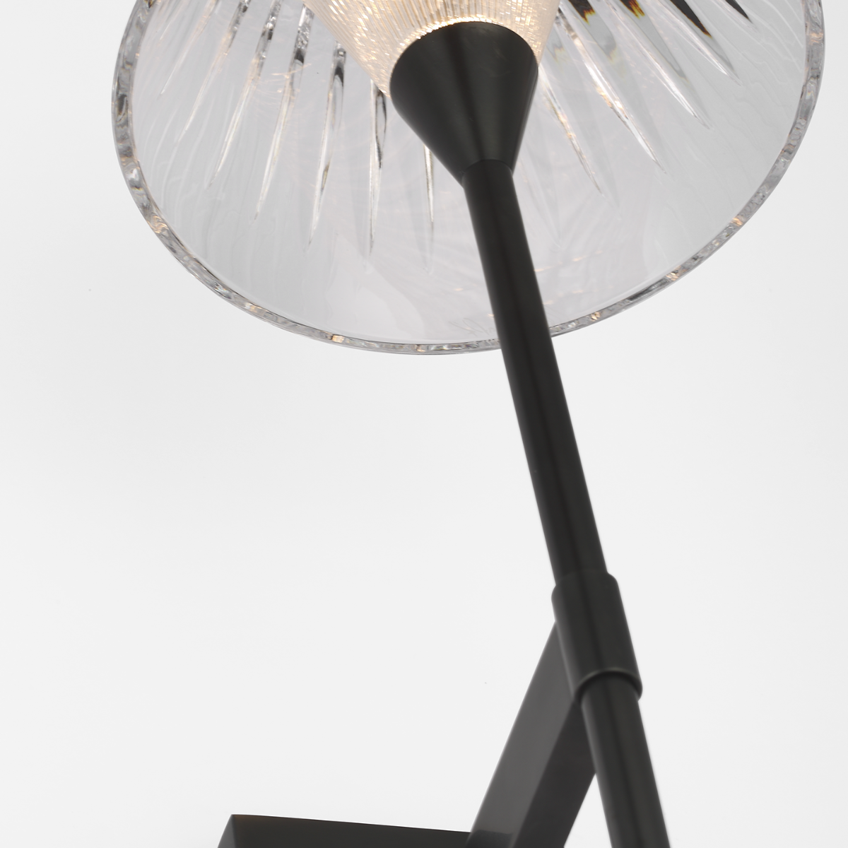 Featuring Blaze 19" Tail Sconce Bronze by Visual Comfort at Amethyst Home. Blaze 19" Tail Sconce in Bronze with Clear Crystal
Overall Dimensions: 5.75" L x 5.75" W x 19" HWeight : 5 lbs.. Amethyst Home provides interior design, new construction, custom furniture, and area rugs in the Houston metro area