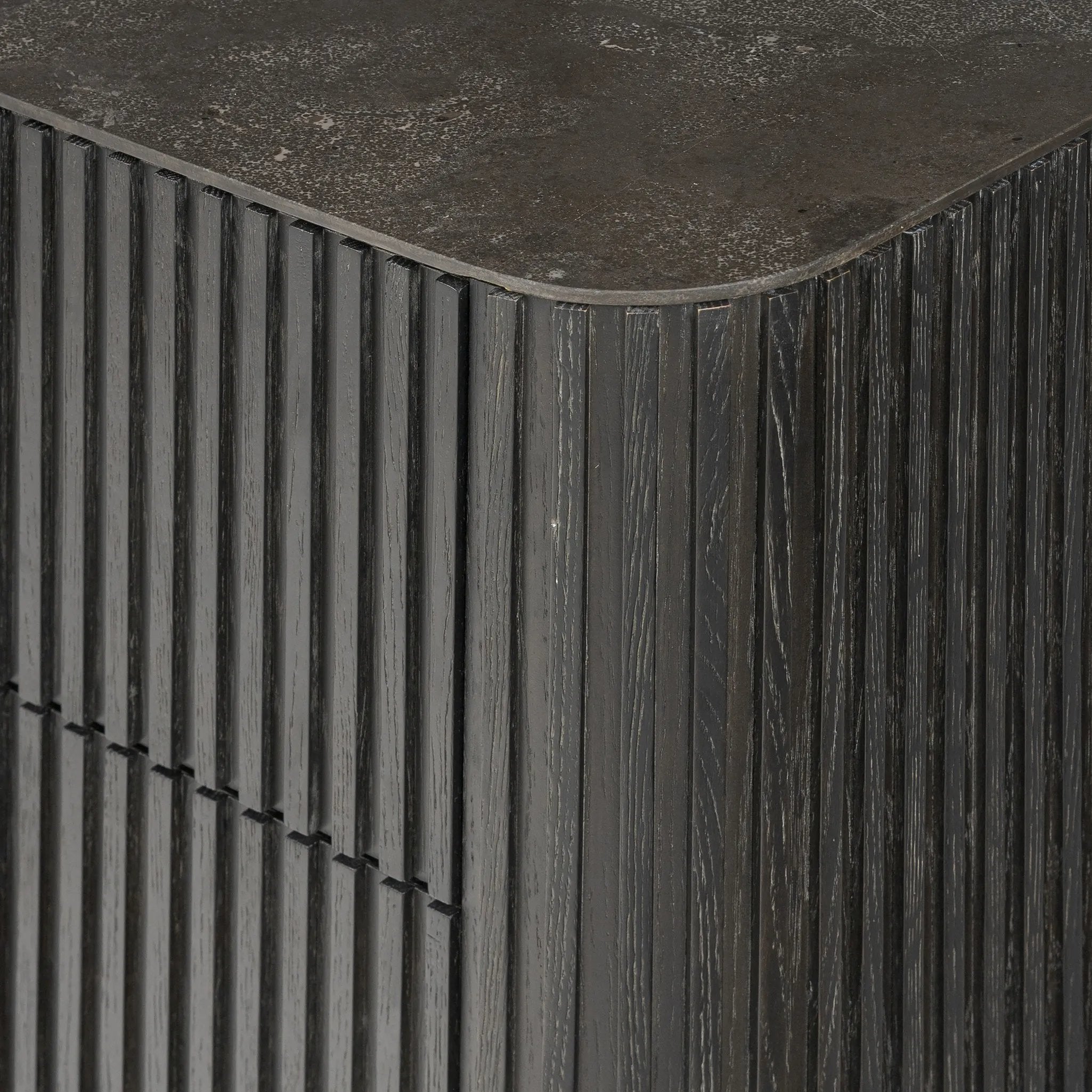  Amethyst Home provides interior design, new home construction design consulting, vintage area rugs, and lighting in the Newport Beach metro area.