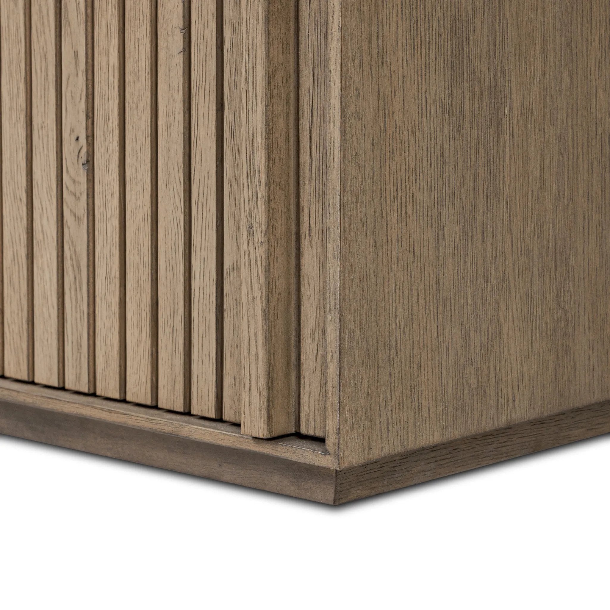  Amethyst Home provides interior design, new home construction design consulting, vintage area rugs, and lighting in the Winter Garden metro area.