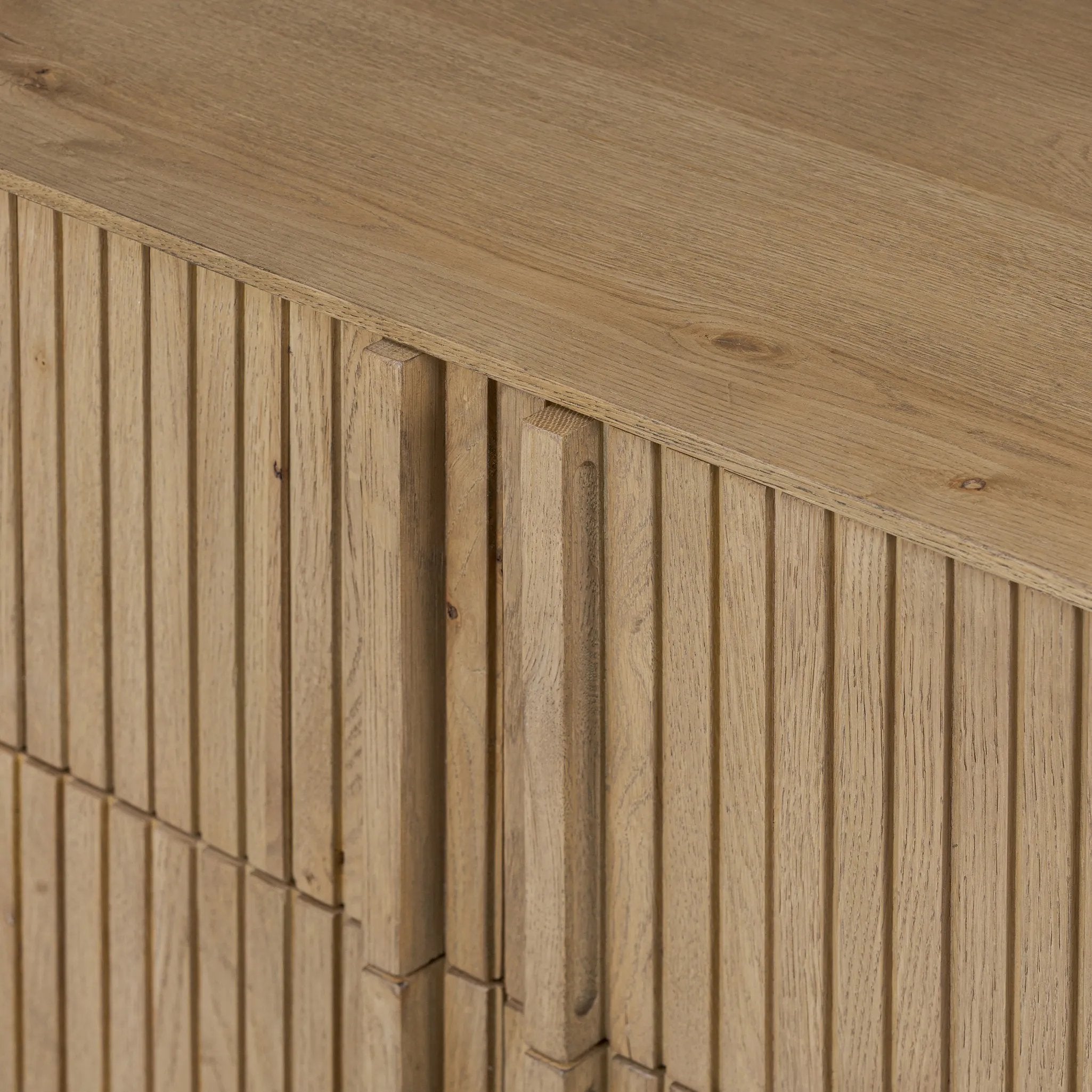  Amethyst Home provides interior design, new home construction design consulting, vintage area rugs, and lighting in the Miami metro area.