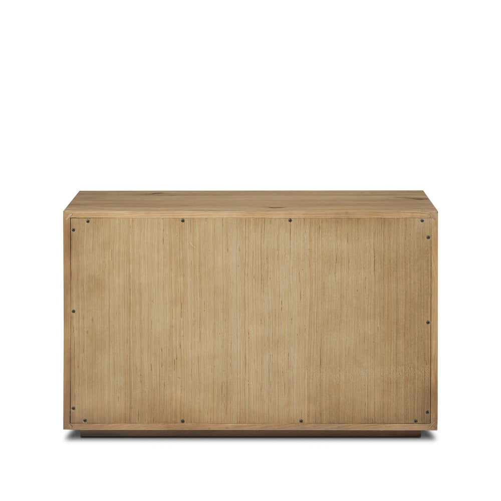  Amethyst Home provides interior design, new home construction design consulting, vintage area rugs, and lighting in the San Diego metro area.