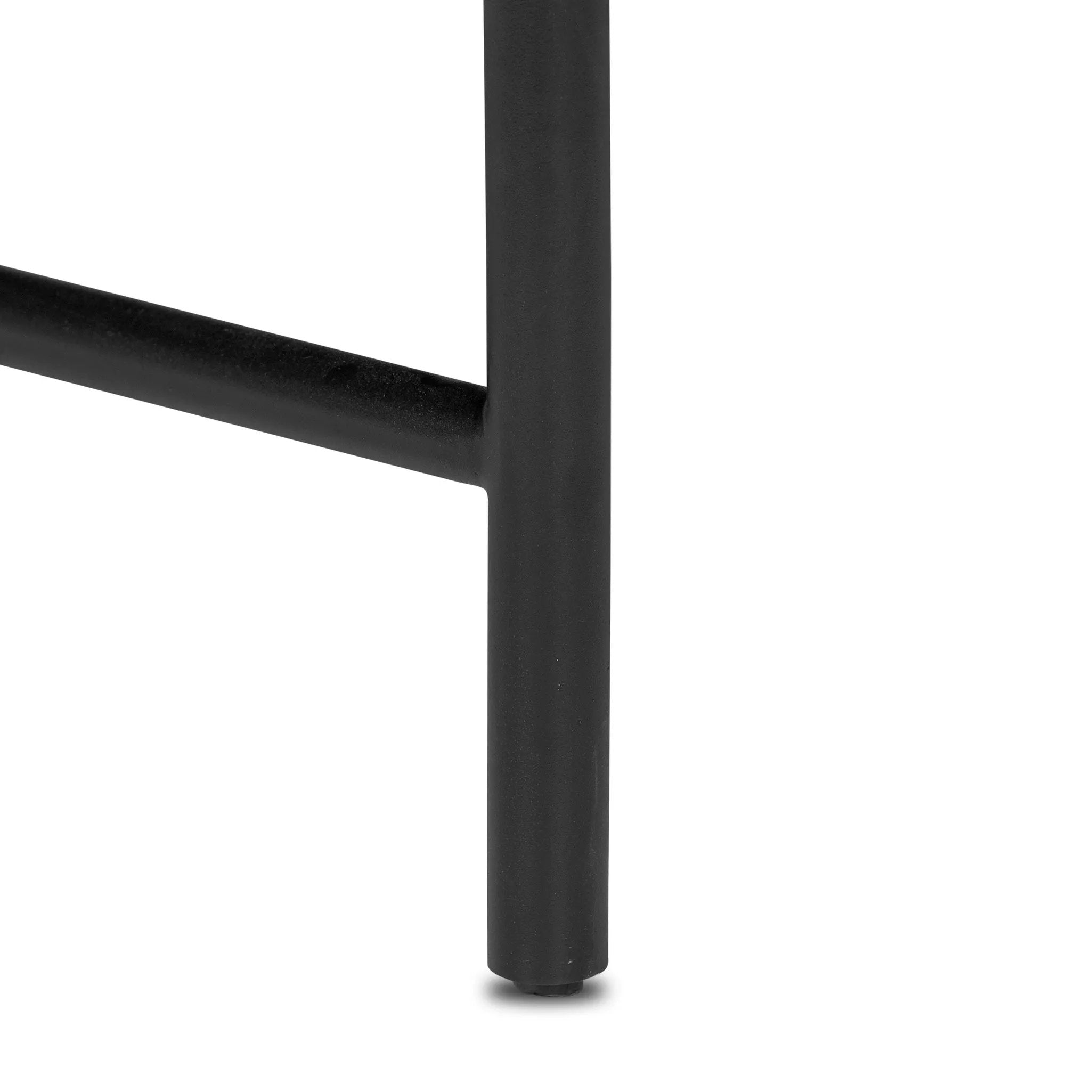  Amethyst Home provides interior design, new home construction design consulting, vintage area rugs, and lighting in the Tampa metro area.