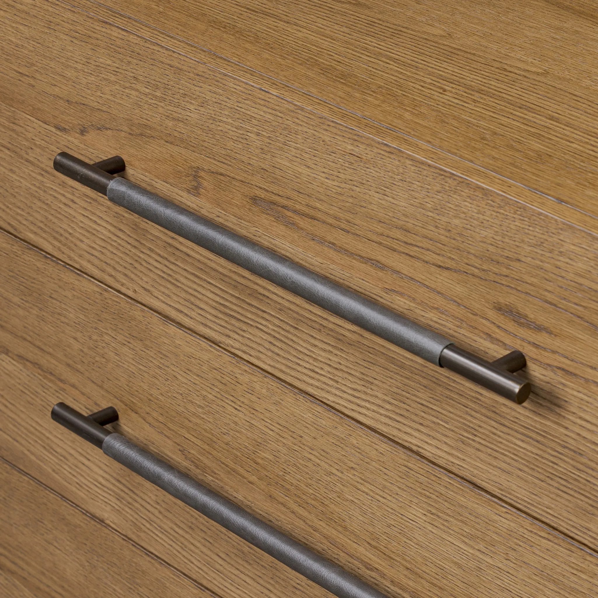  Amethyst Home provides interior design, new home construction design consulting, vintage area rugs, and lighting in the Scottsdale metro area.