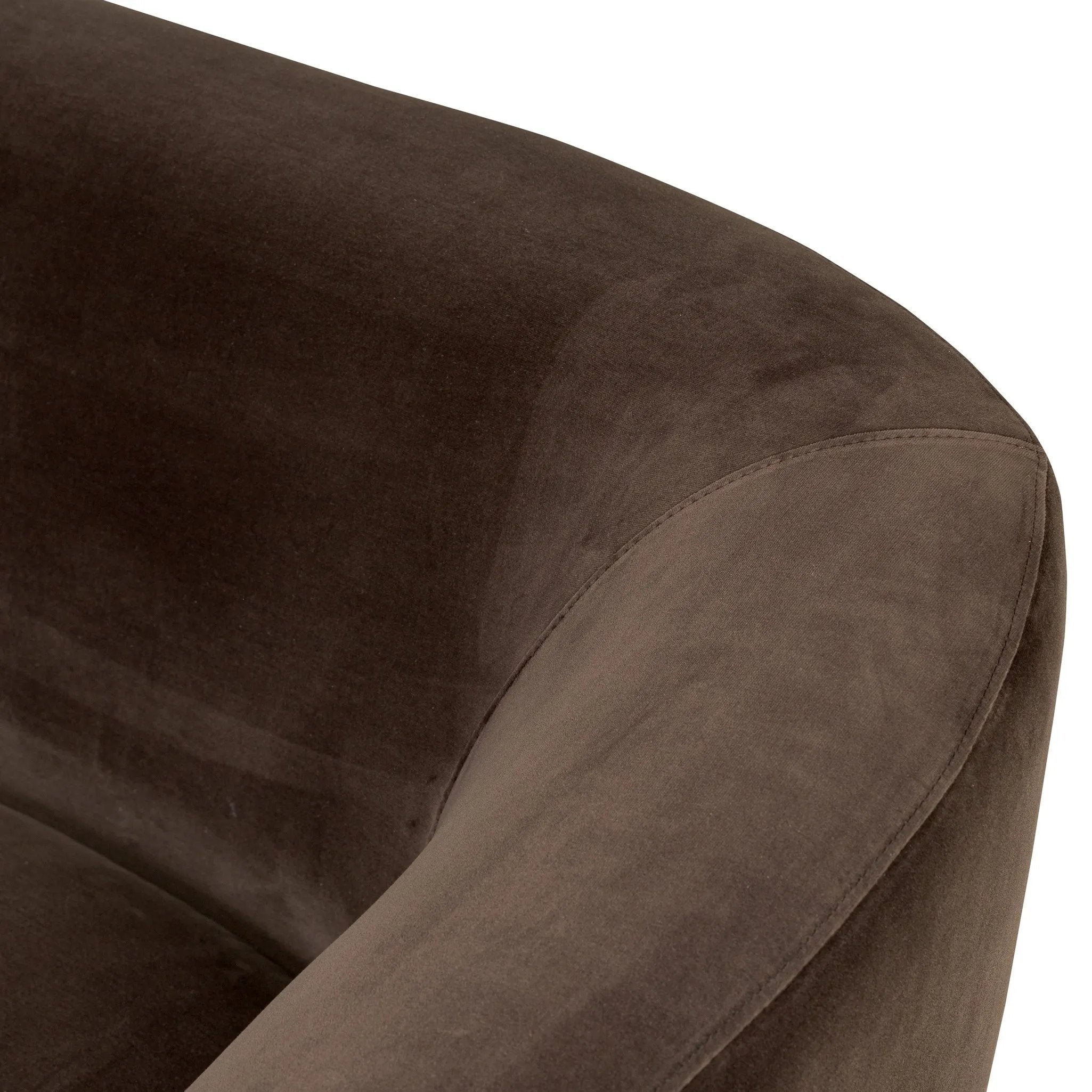  Amethyst Home provides interior design, new home construction design consulting, vintage area rugs, and lighting in the Dallas metro area.