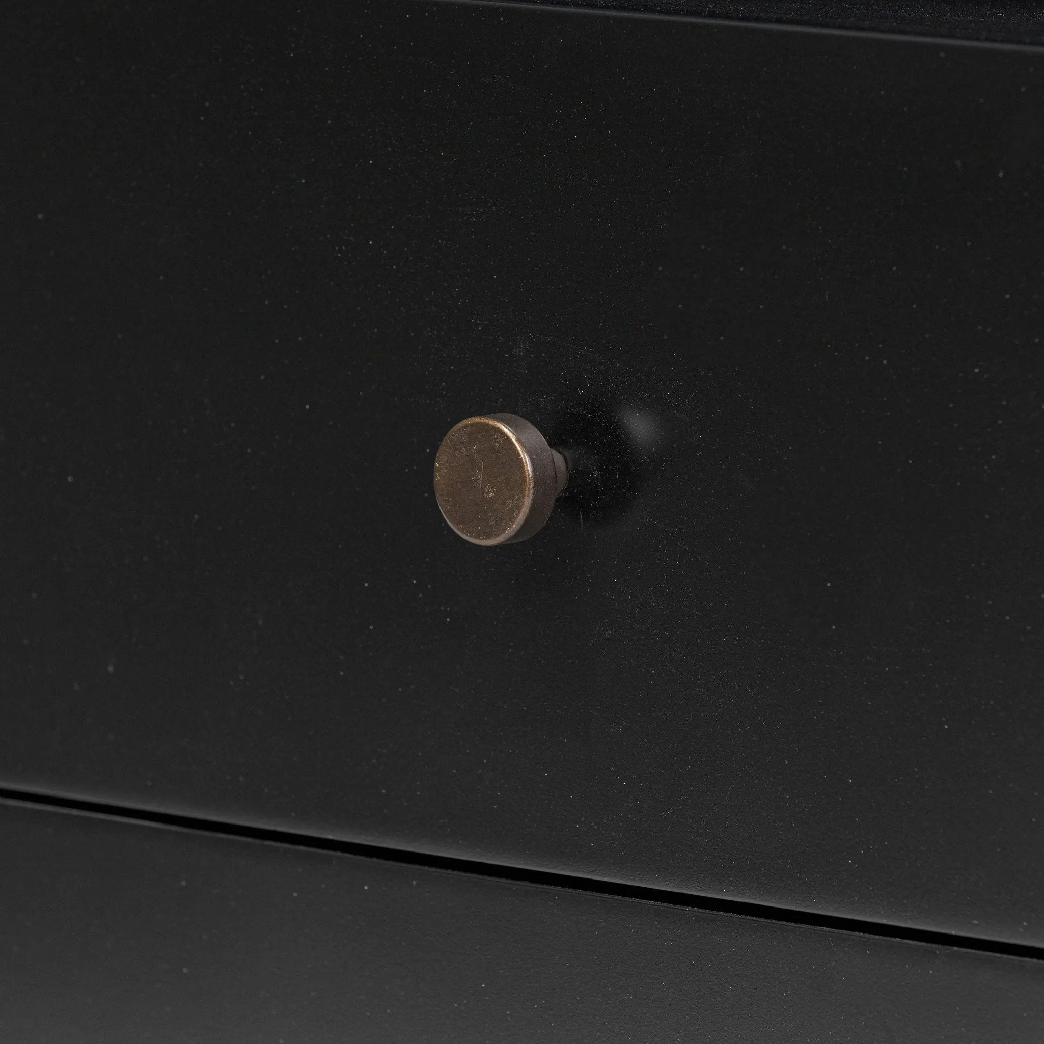  Amethyst Home provides interior design, new home construction design consulting, vintage area rugs, and lighting in the Des Moines metro area.