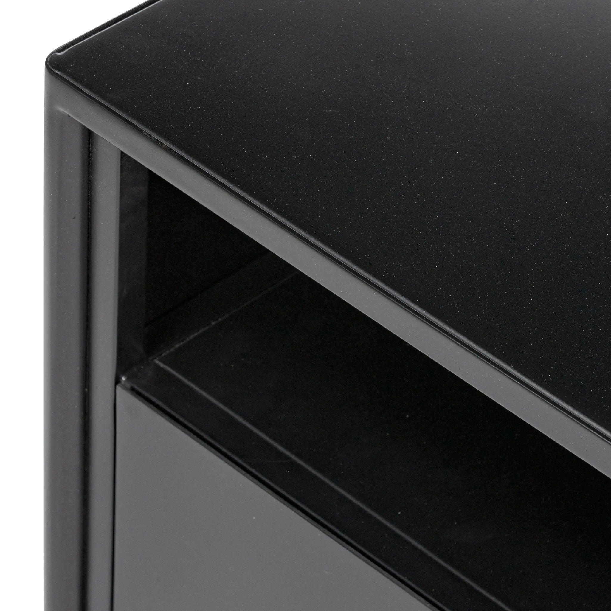  Amethyst Home provides interior design, new home construction design consulting, vintage area rugs, and lighting in the San Diego metro area.