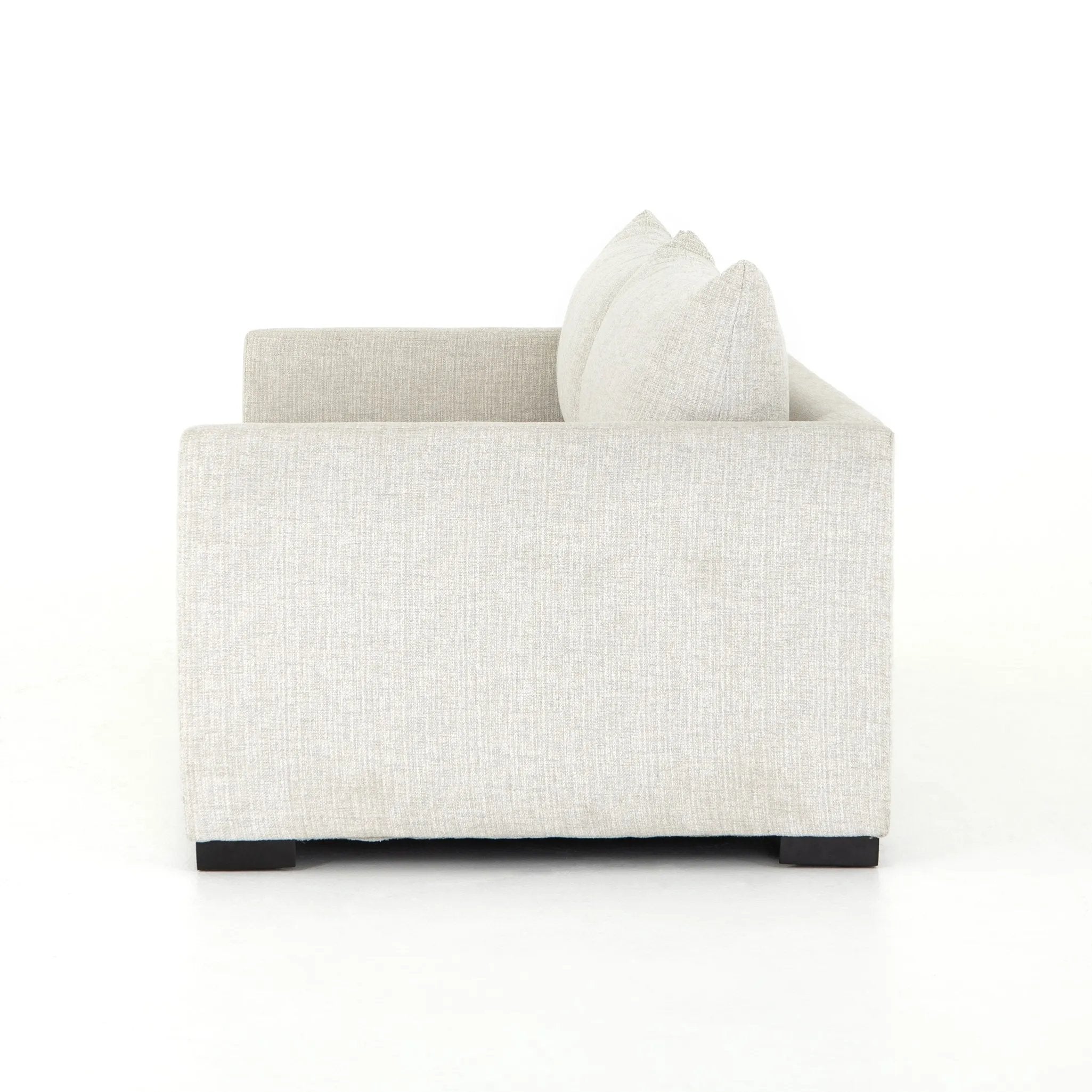 A simple, stylish silhouette redefines the classic sofa bed. With knife-edge pillows and high-performance upholstery, a discr