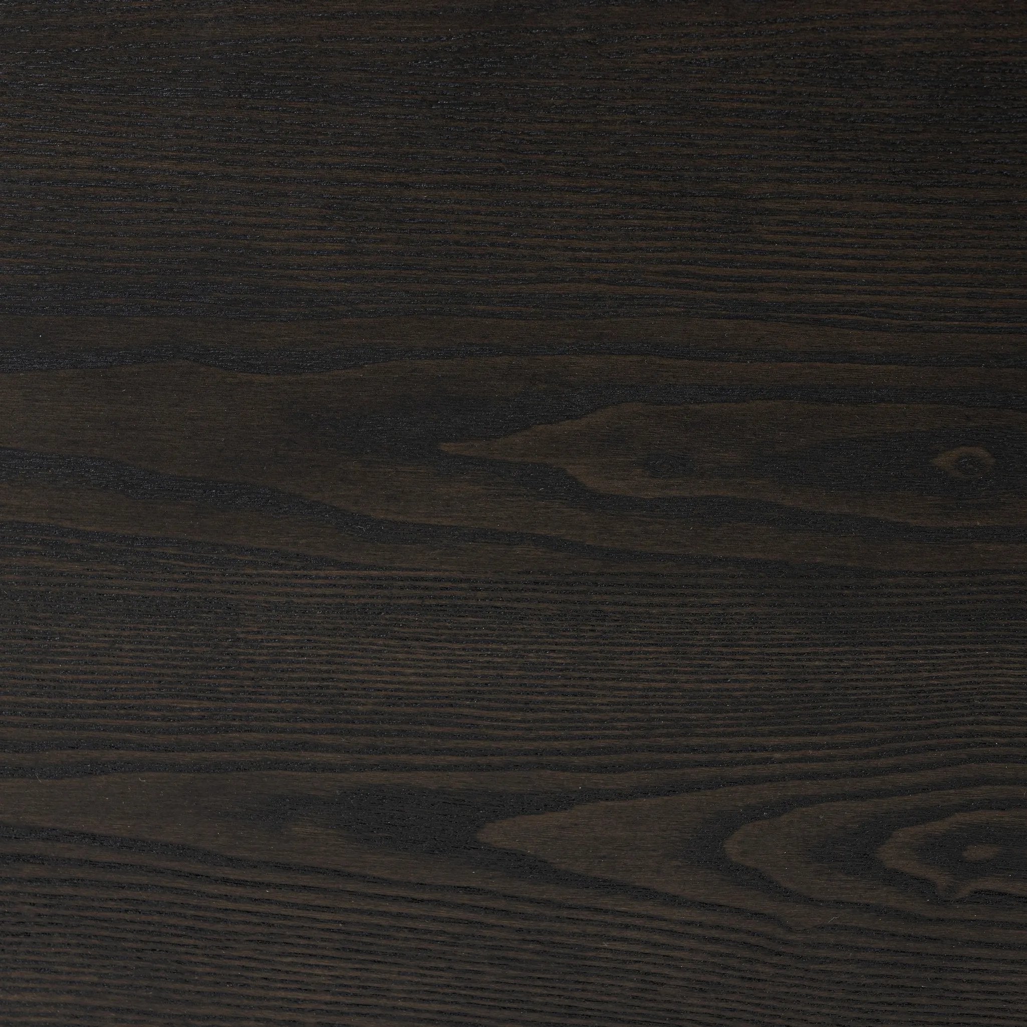  Amethyst Home provides interior design, new home construction design consulting, vintage area rugs, and lighting in the Newport Beach metro area.