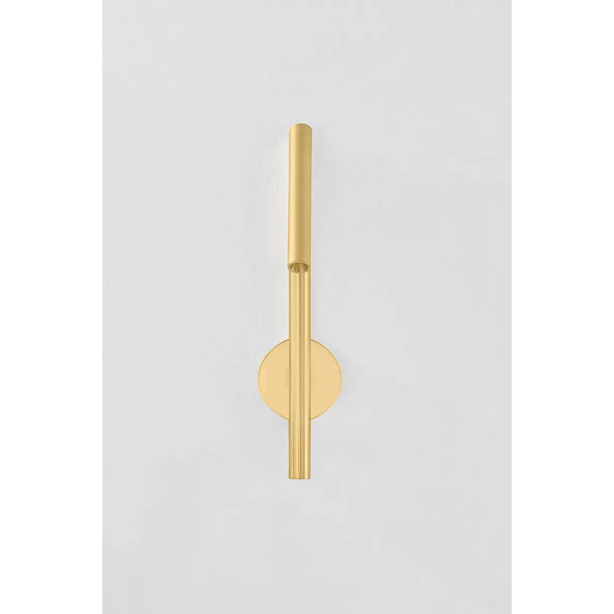 Incorporating CSL’s innovative ‘Whisper’ technology, Circleville cuts a sleek figure in Aged Brass. While it might read as industrial, the elongated tube forms lean towards modernist aesthetics. The articulating shade allows precise control to create a powerful spotlight where needed. Available as a sconce and floor lamp. Amethyst Home provides interior design, new home construction design consulting, vintage area rugs, and lighting in the San Diego metro area.