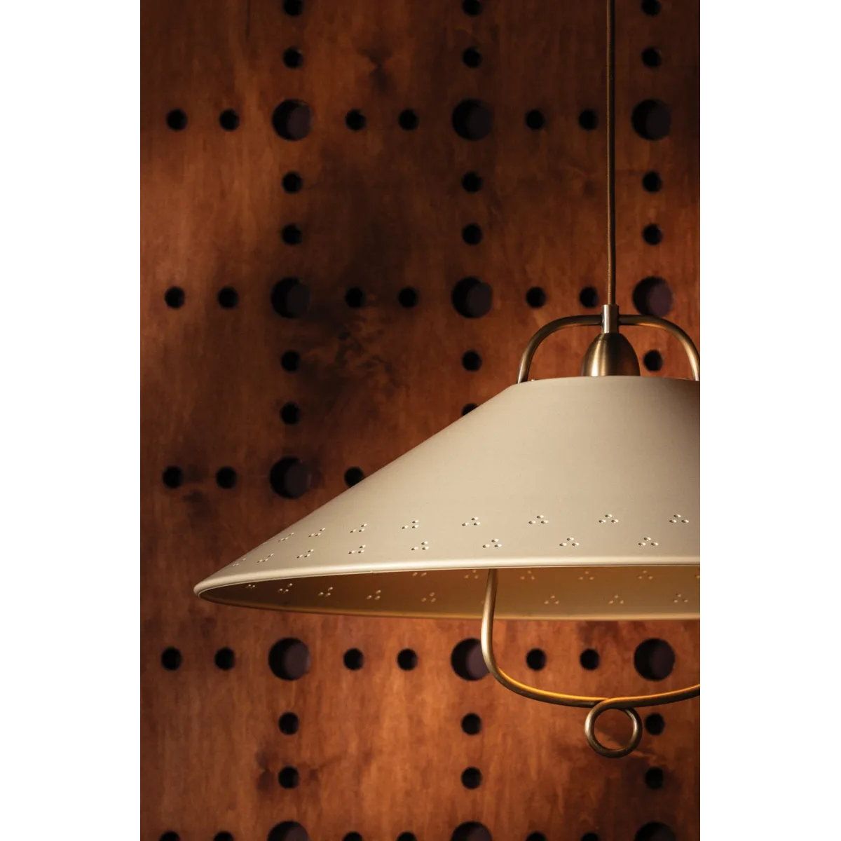 Drawing inspiration from the relaxed style of coastal villages, the Pawley family is carefree yet intentional. The pendant features graceful metalwork with a Historic Bronze finish, including a charming loop below the Soft Sand shade. With an adjustable swivel head, the sconce lets you direct light exactly where needed. Amethyst Home provides interior design, new home construction design consulting, vintage area rugs, and lighting in the Los Angeles metro area.