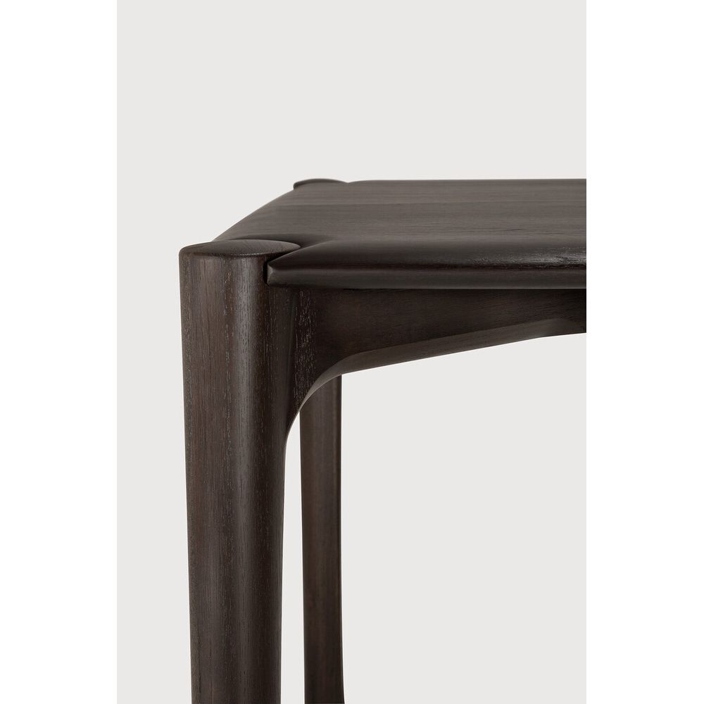 The PI collection honours nature’s design by keeping the strength, curves and lines, as nature intended. Interesting shapes
