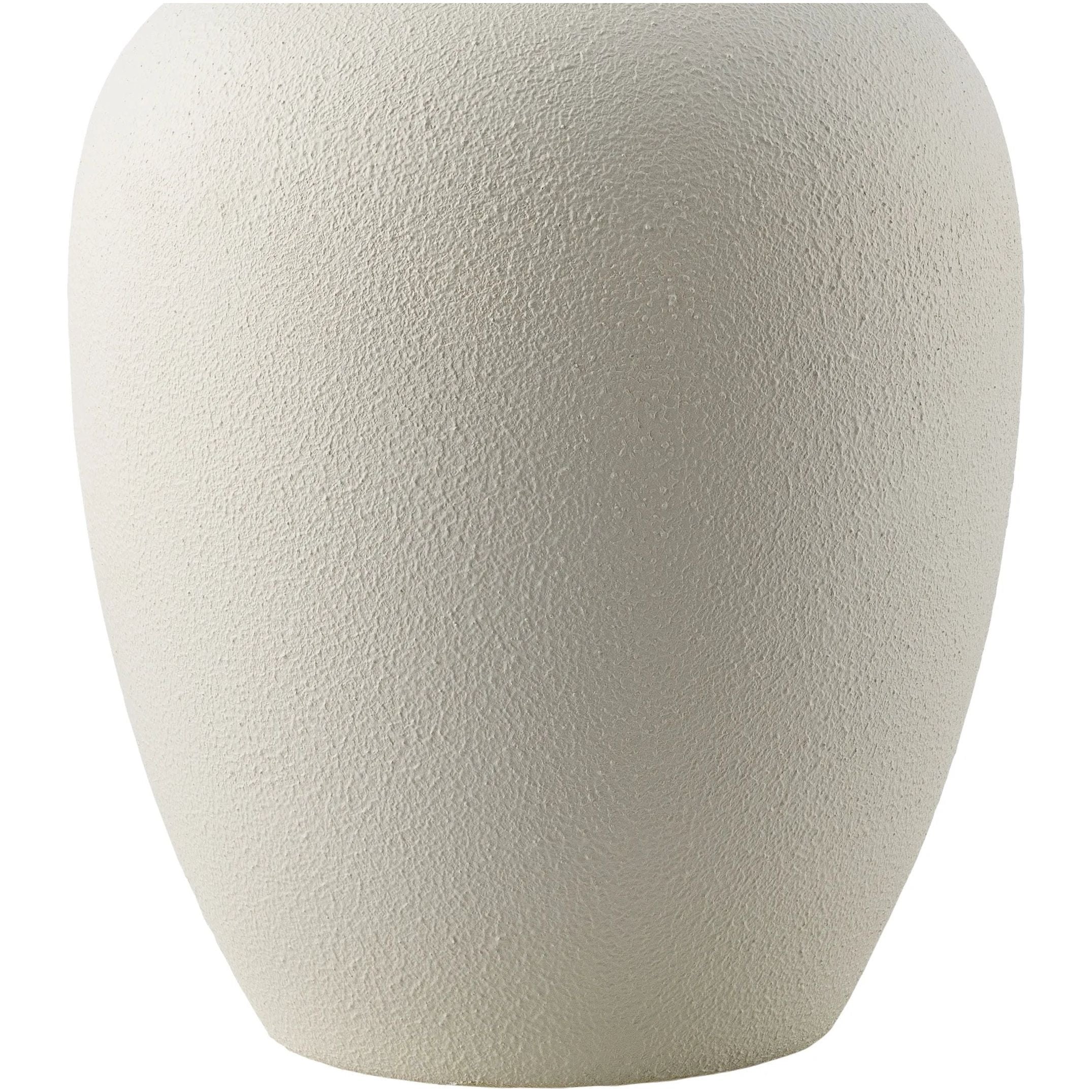 Featuring Bastille Lamp by Surya at Amethyst Home. Illuminate any room with the sleek and modern Bastille Lamp. This lamp features not only functional lighting, but also adds a touch of contemporary style to your home. Don't miss out on the opportunity to enhance your space with this must-have product.
Overall Dimensions: 25"H x 18"W x 18"DWeight: 9.23 . Amethyst Home provides interior design, new home construction design consulting, vintage area rugs, and lighting in the Winter Garden metro area.