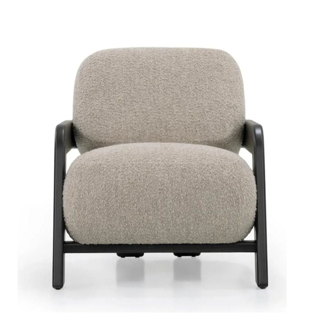  Amethyst Home provides interior design, new home construction design consulting, vintage area rugs, and lighting in the Los Angeles metro area.