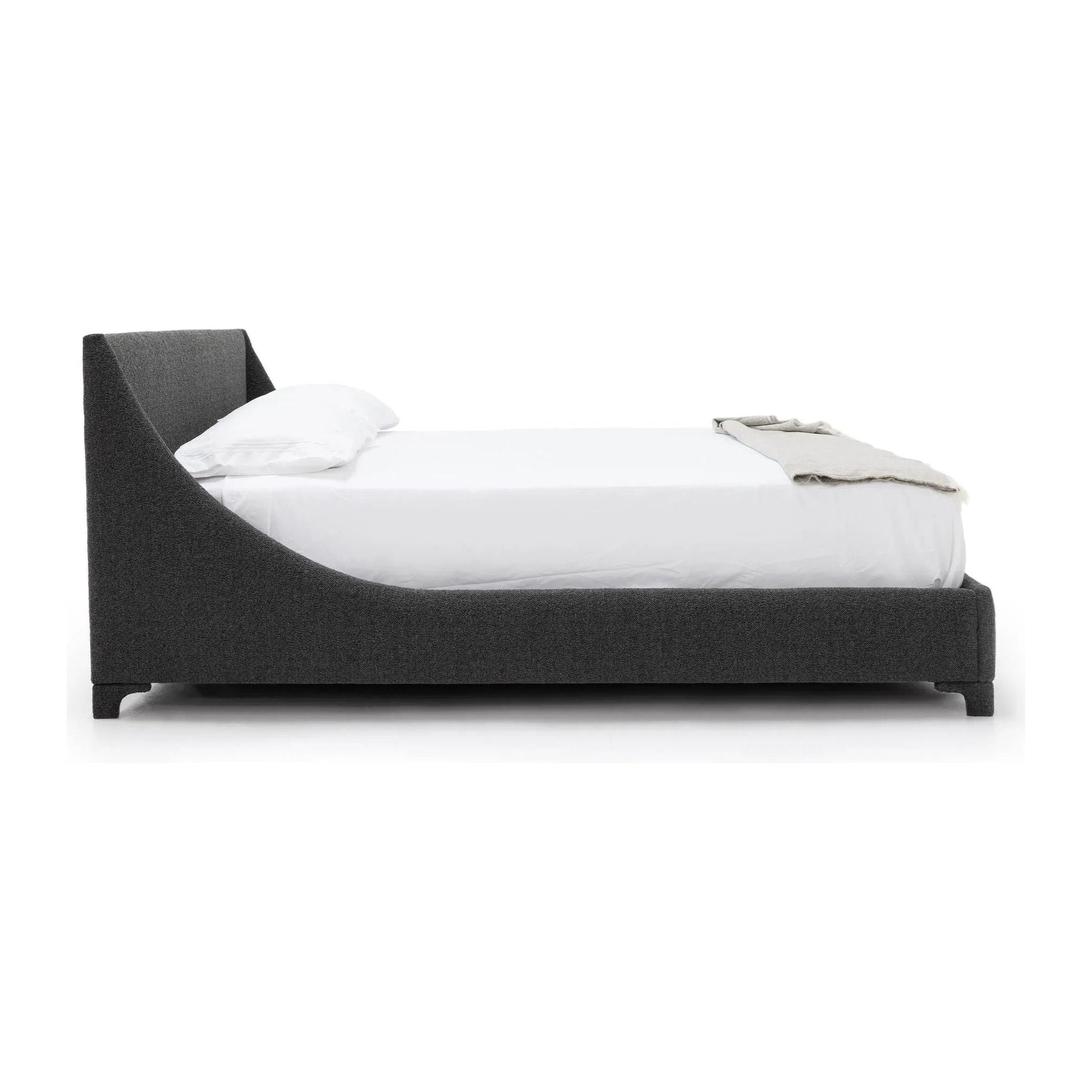  Amethyst Home provides interior design, new home construction design consulting, vintage area rugs, and lighting in the Charlotte metro area.