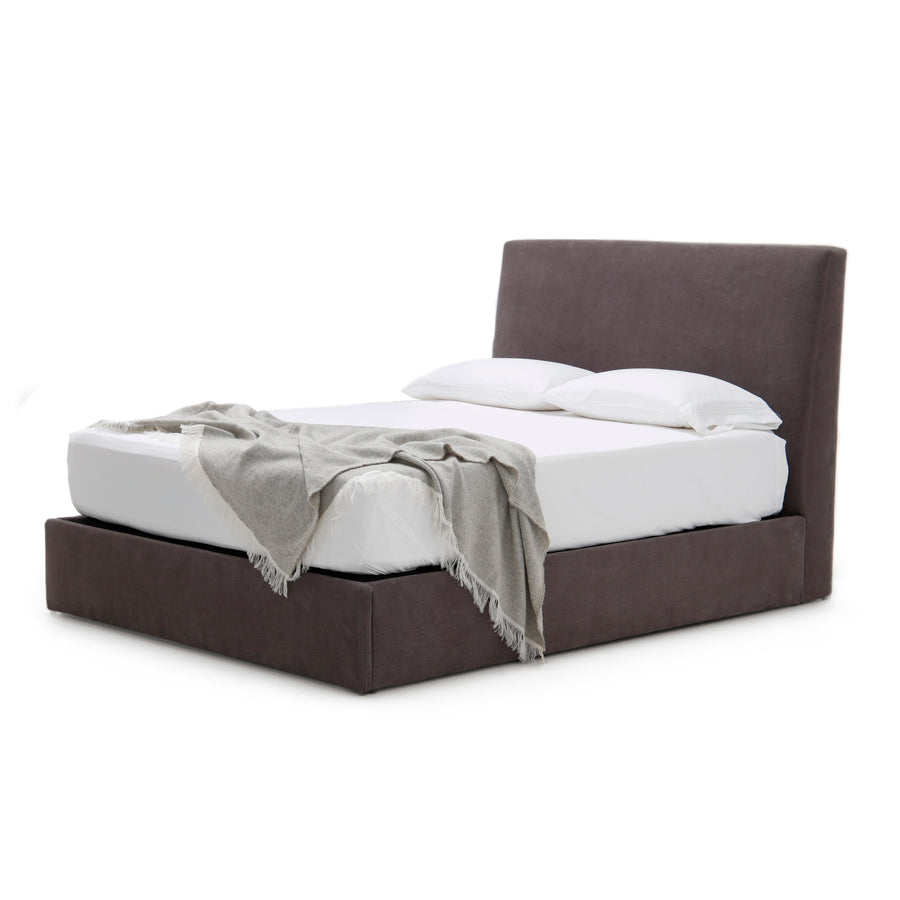 A Verellen essential, the Aimee Bed is a beautiful platform bed. Both comfy and durable, this comes standard with:  double needle stitch detail platform on glides available slipcovered not available with box spring Available in twin, full, queen, king, and California king mattresses.