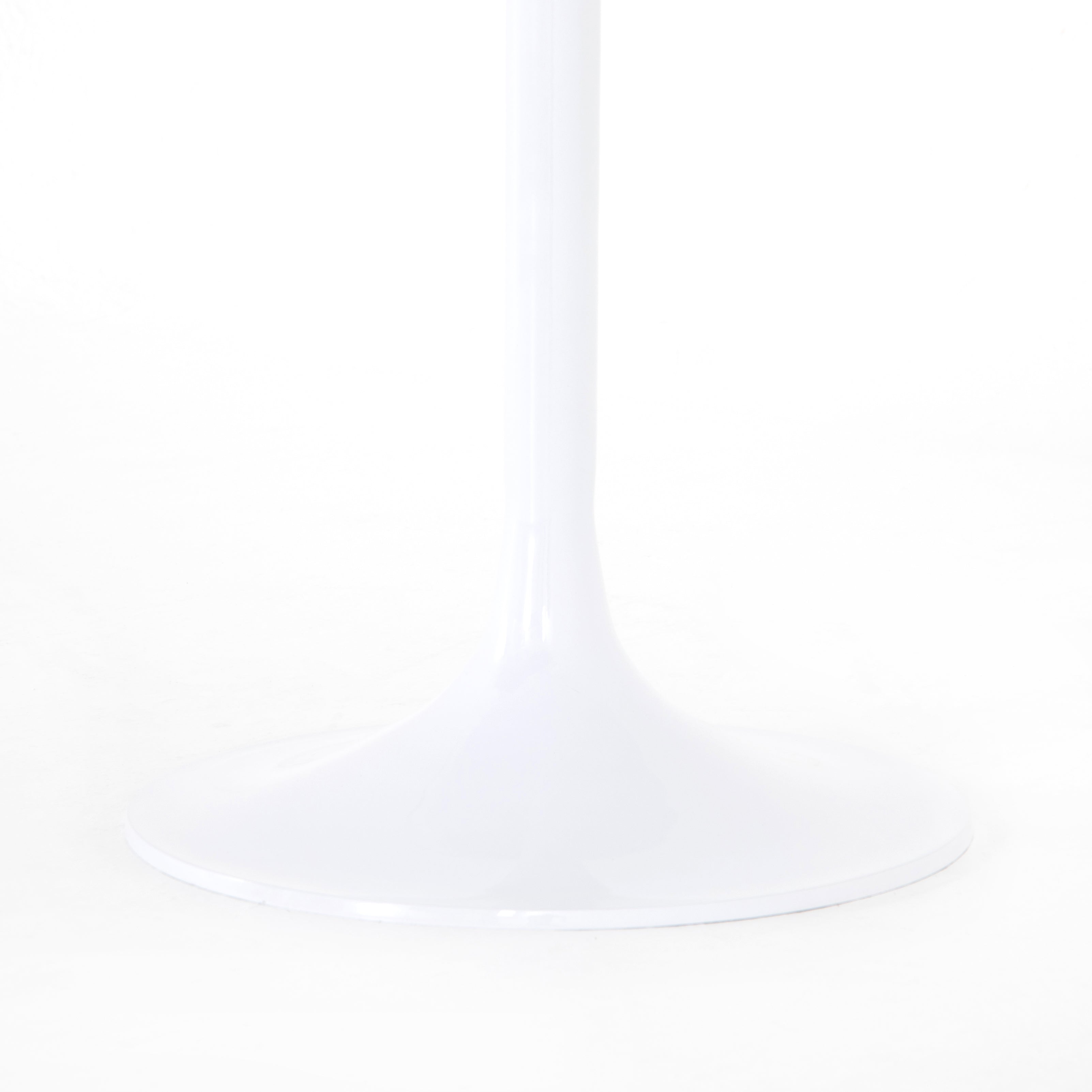 Classic tulip shaping in white cast-aluminum makes for a modern Simone White Bistro Table. Great indoors or out. Cover or store indoors during inclement weather and when not in use.  Overall Dimensions: 42"w x 42"d x 30"h Materials: Aluminum