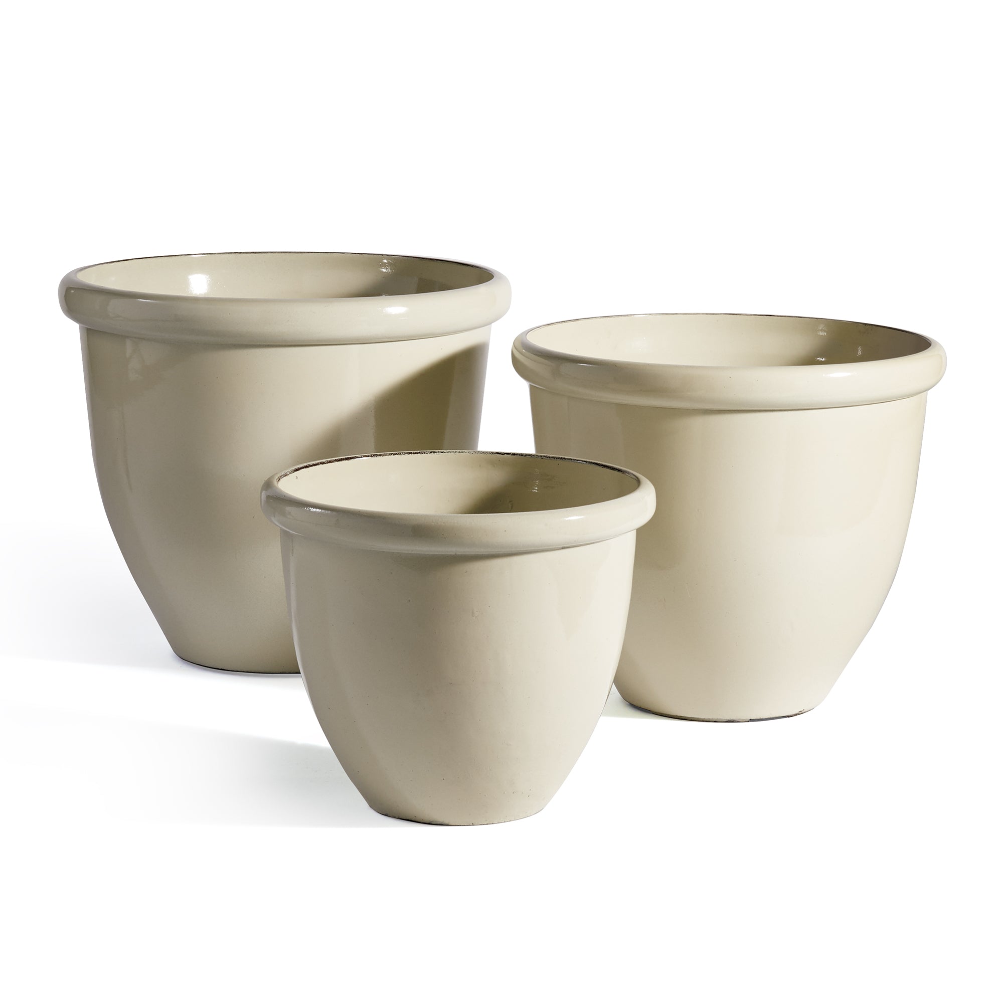 At first glance, Glazelite Planters look like substantial glazed ceramic pots. But with a resin, fiberglass & stone mixture, they are shockingly lightweight. Did we mention they are also frost resistant & UV protected? Perfectly safe for outdoor use. And that finish! Amethyst Home provides interior design, new construction, custom furniture, and area rugs in the Laguna Beach metro area.