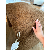 Pull up Verellen's Oakley Dining Stool for the impromptu guest. This comfy stool comes standard with:  foam and fiber seat construction tight seat sits on glides exposed wood stretcher specify finish